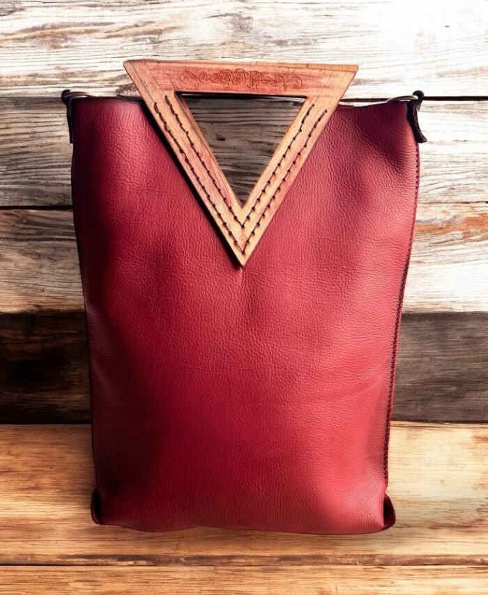 Rakaposhi V-Cut Leather Tote