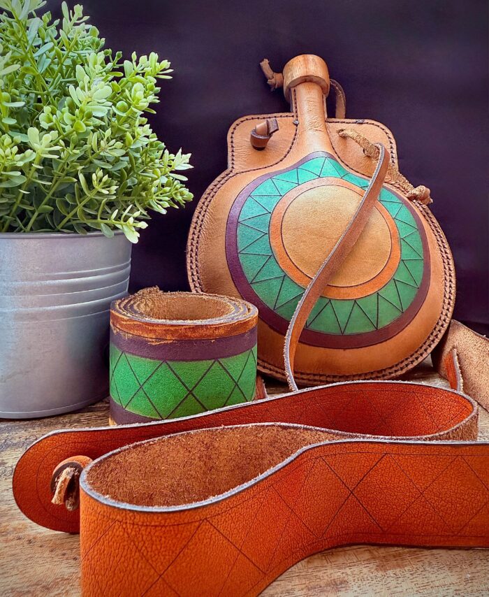 Rakaposhi Leather Water Flask Bag